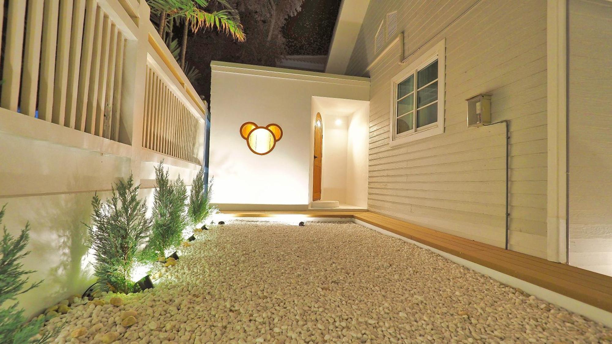 Baan Casita With Private Seaside Cottage Хуа Хин Экстерьер фото