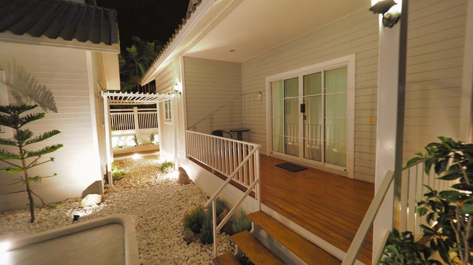 Baan Casita With Private Seaside Cottage Хуа Хин Экстерьер фото