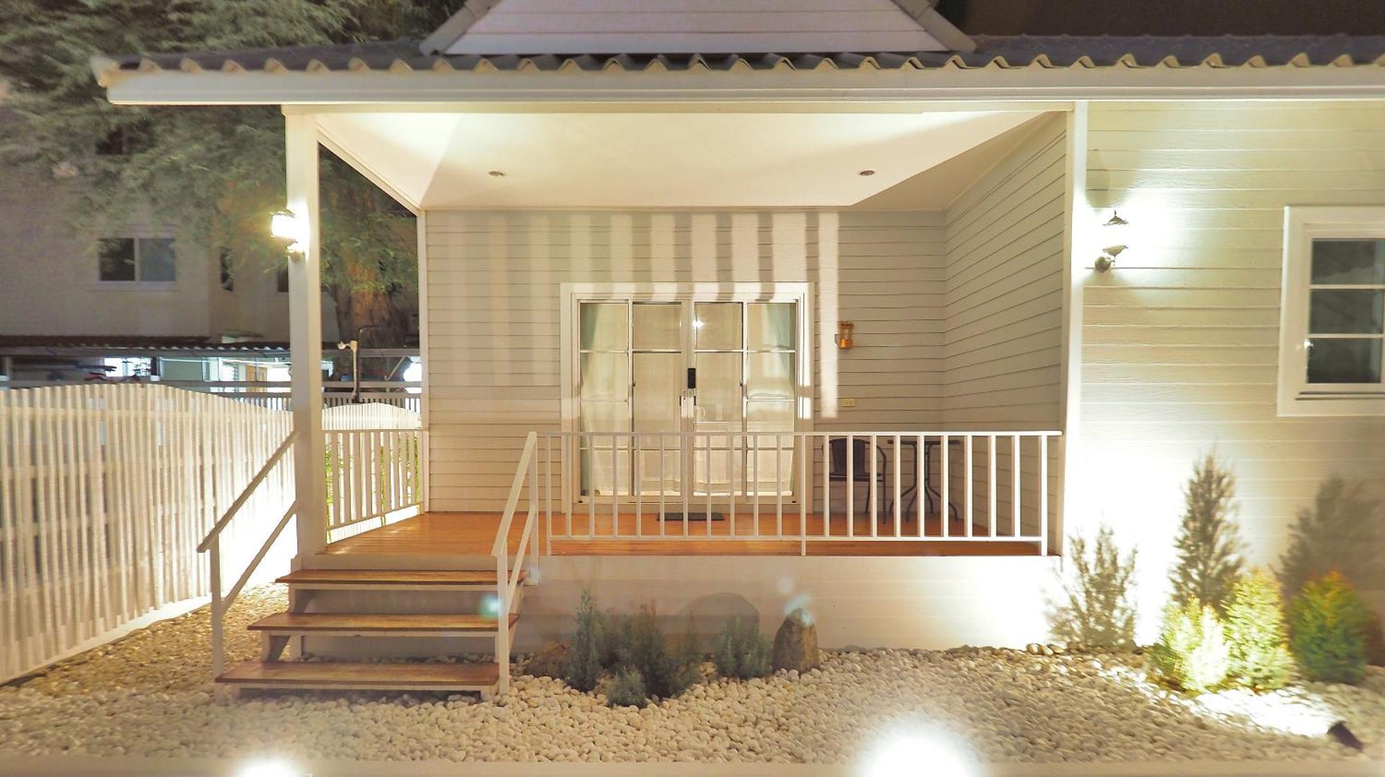 Baan Casita With Private Seaside Cottage Хуа Хин Экстерьер фото